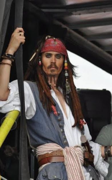 Captain Jack Sparrow - Top UK Jack Sparrow Lookalike