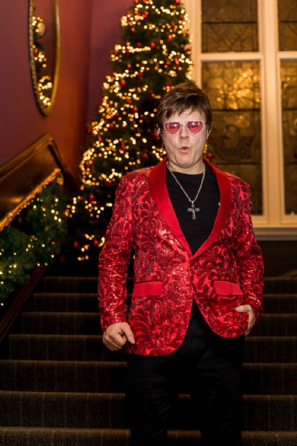 Gallery: Step into Elton