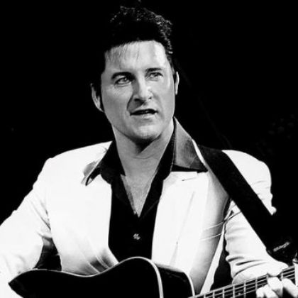 Elvis by Paul M