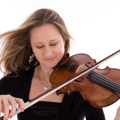 Joanne - Violinist