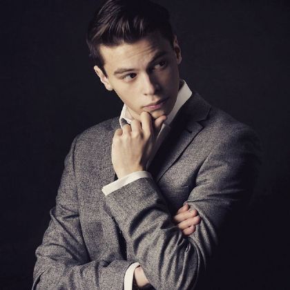 Ryan Swing Singer