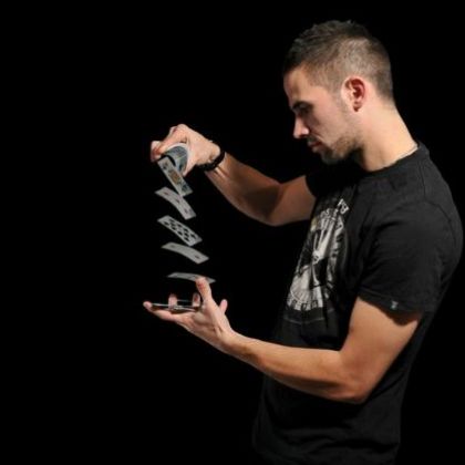 Alex - Freestyle Magician